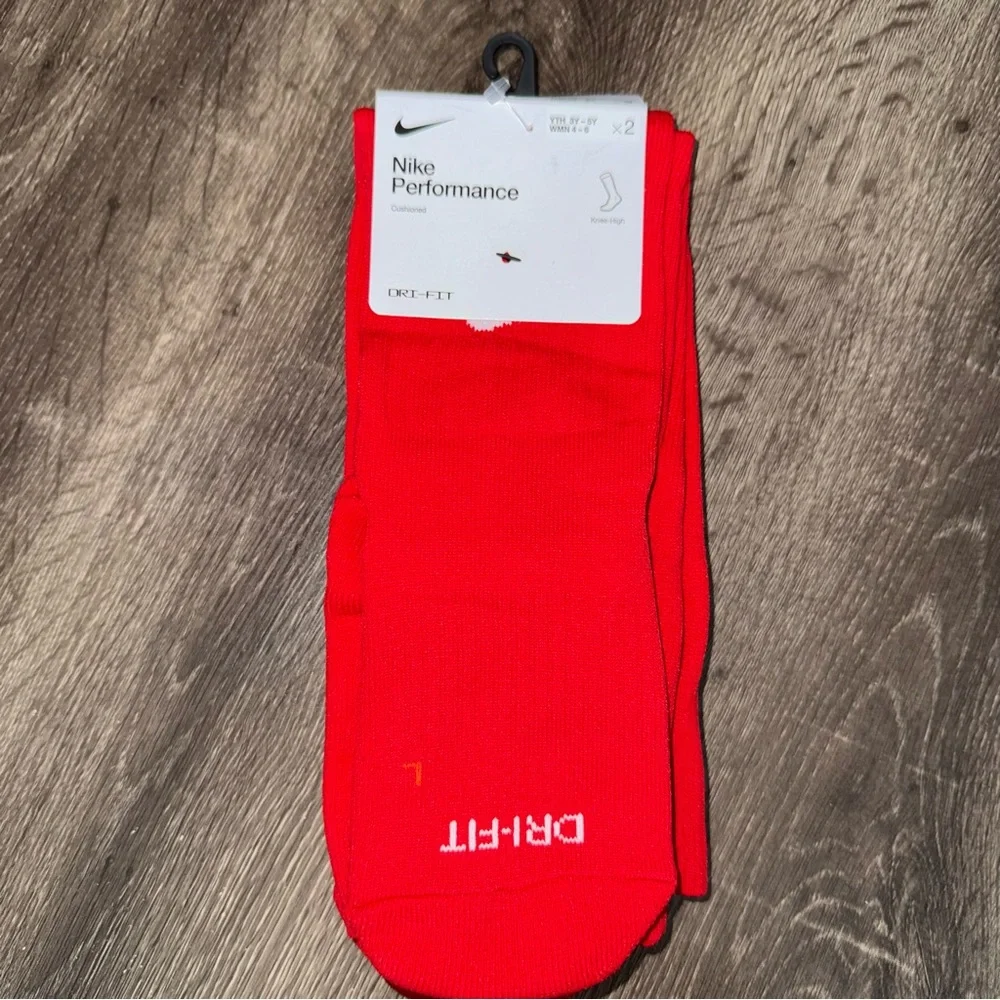 🆕 Nike Performance Dri-FIT Knee High Socks Red Cushioned 2-Pack 3Y-5Y WMN 4-6